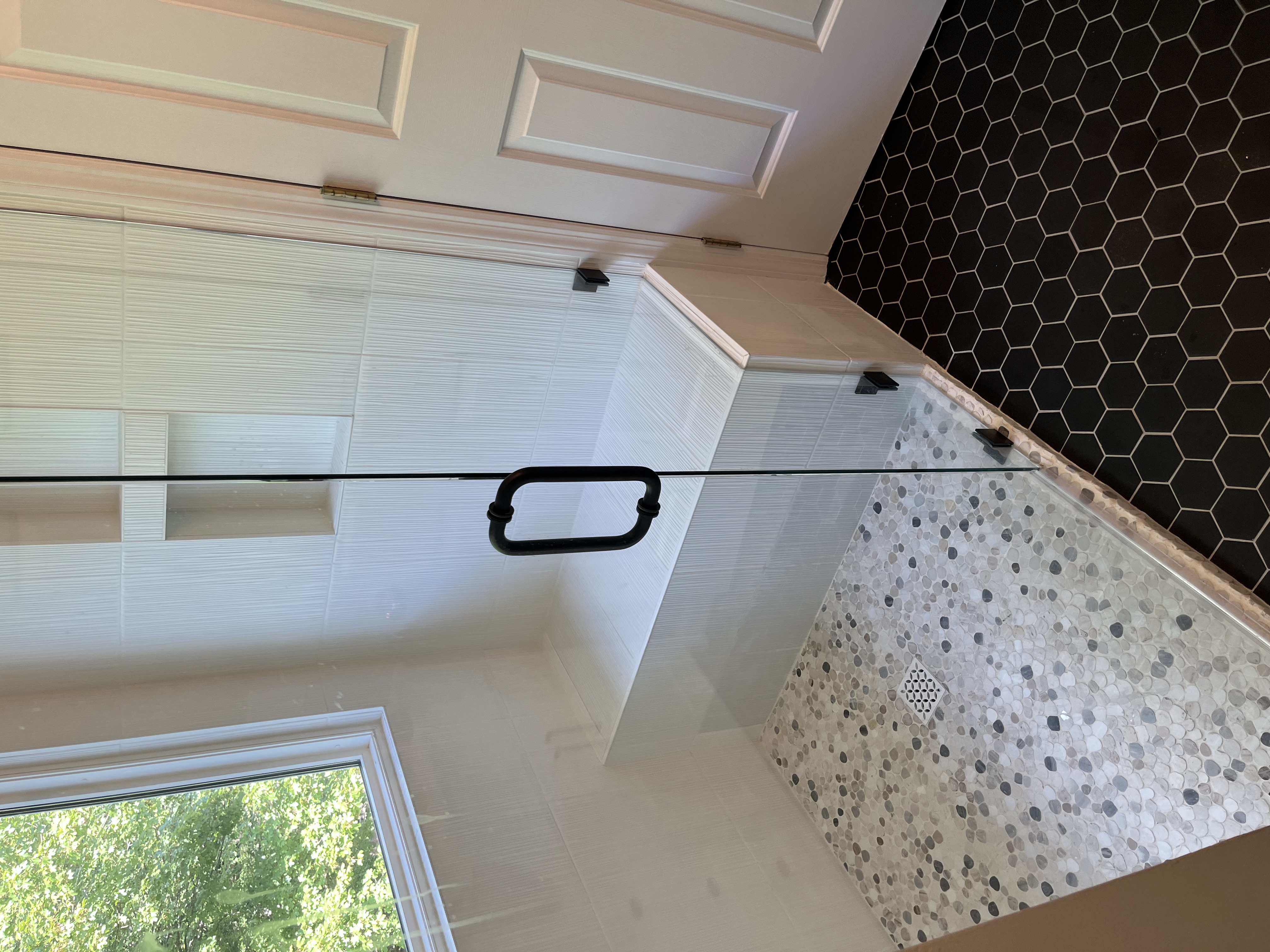 Etheridge Tile & Flooring, LLC logo
