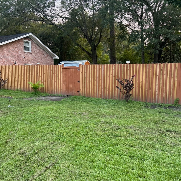 C.L FENCING LLC logo