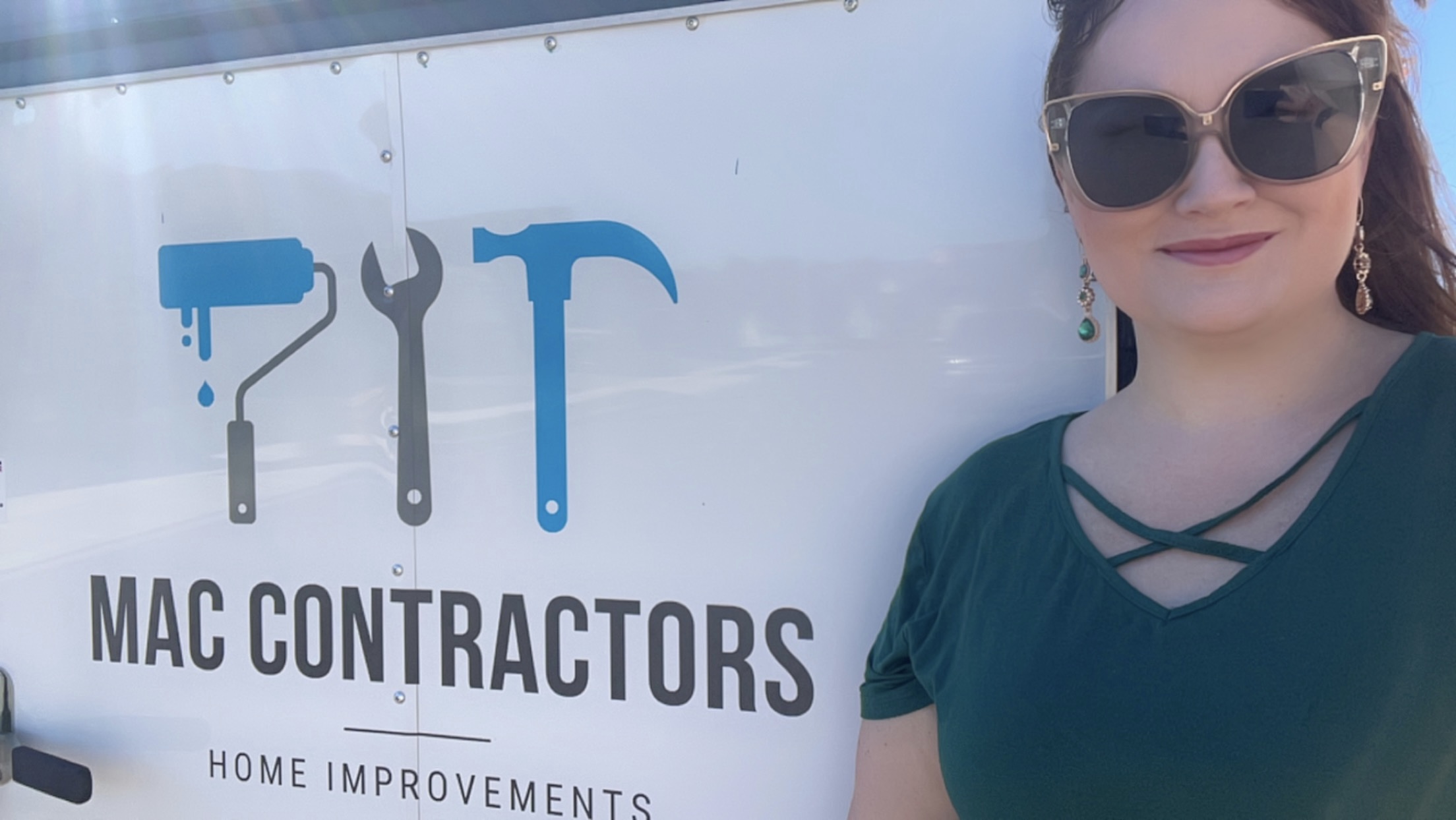 Mac Contractors logo