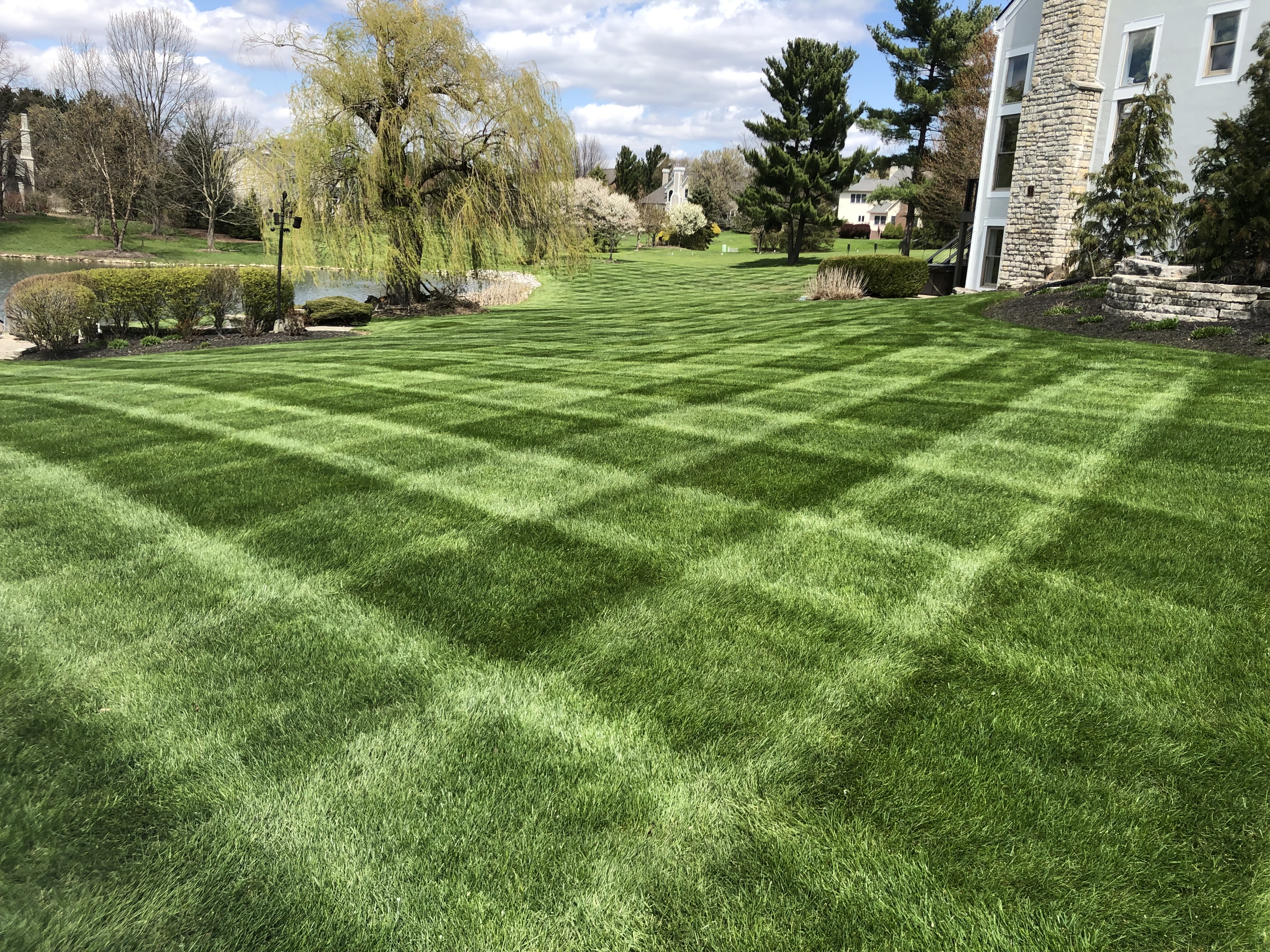 Logo for Greenleaf Lawns LLC
