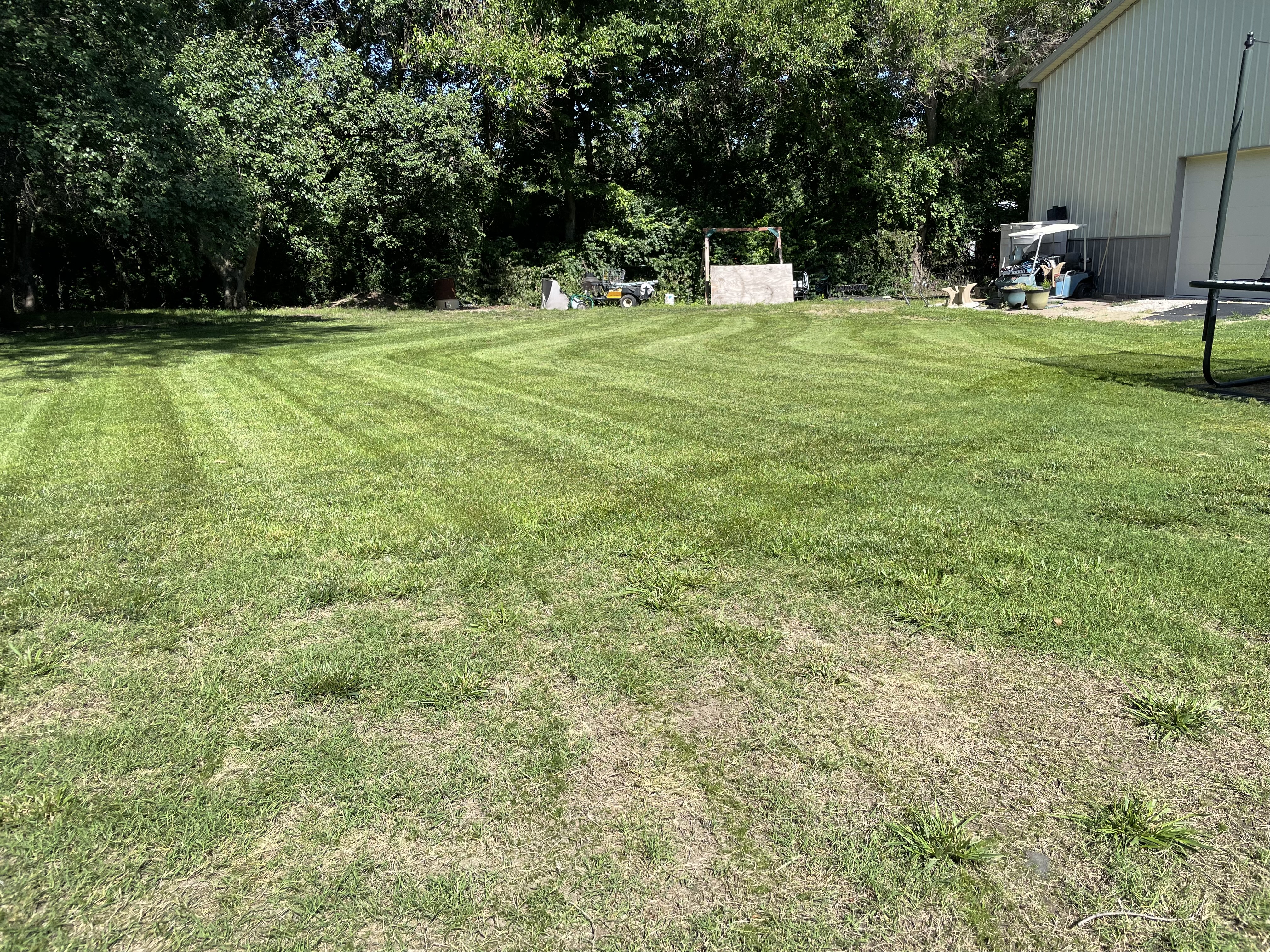 D&B Mowing logo