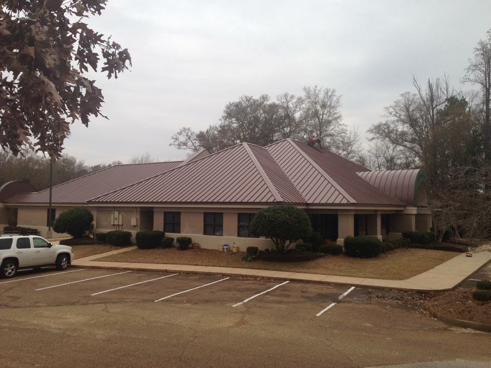 Precipice Roofing Solutions logo