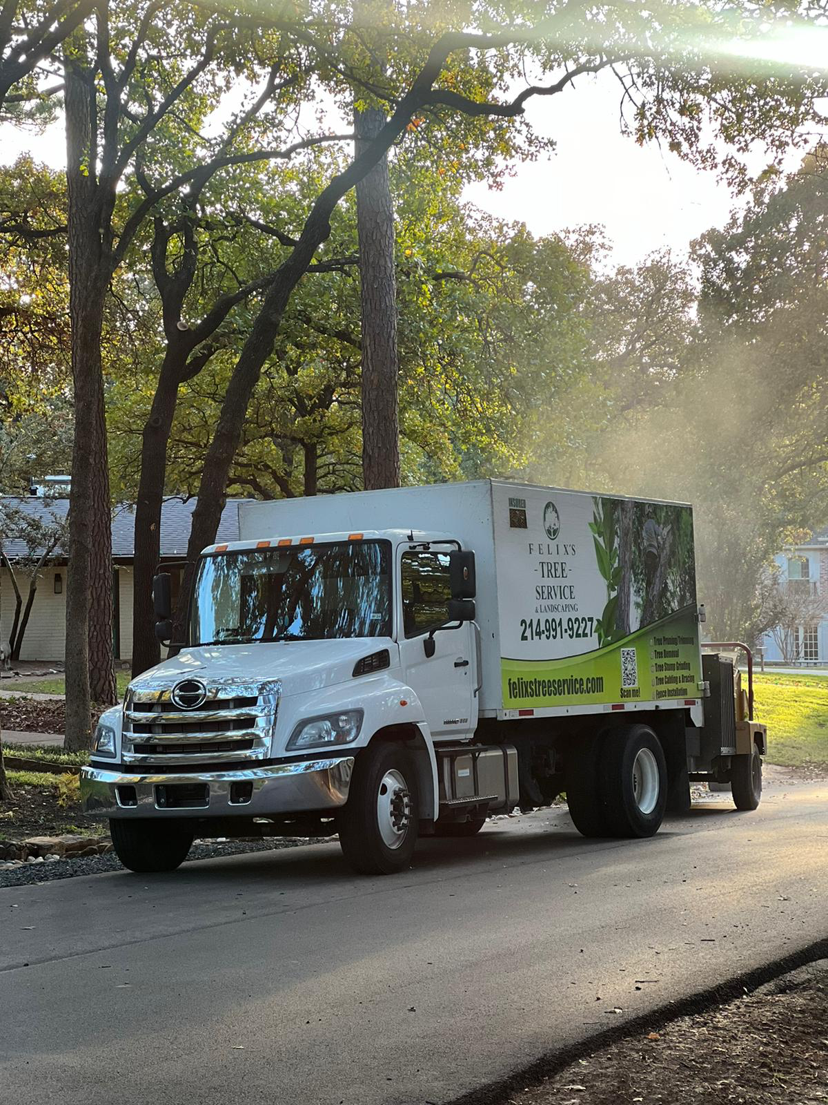 Felix Tree Service and Landscaping LLC logo