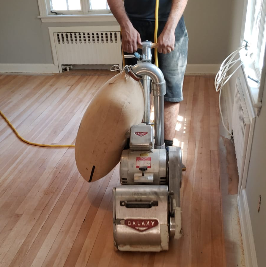 SANDERS HARDWOOD FLOOR logo