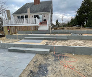DLZ Construction & Landscaping Inc logo