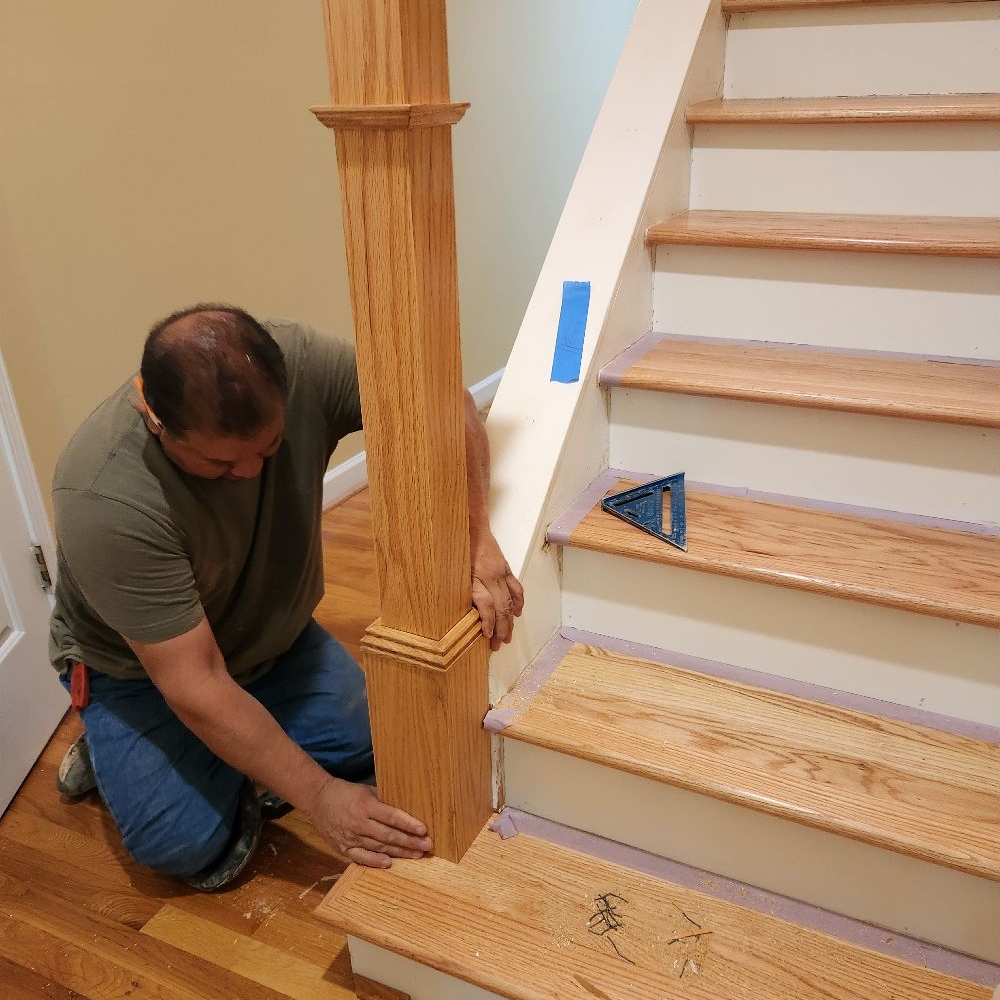 MZ FLOORS COVERING LLC logo