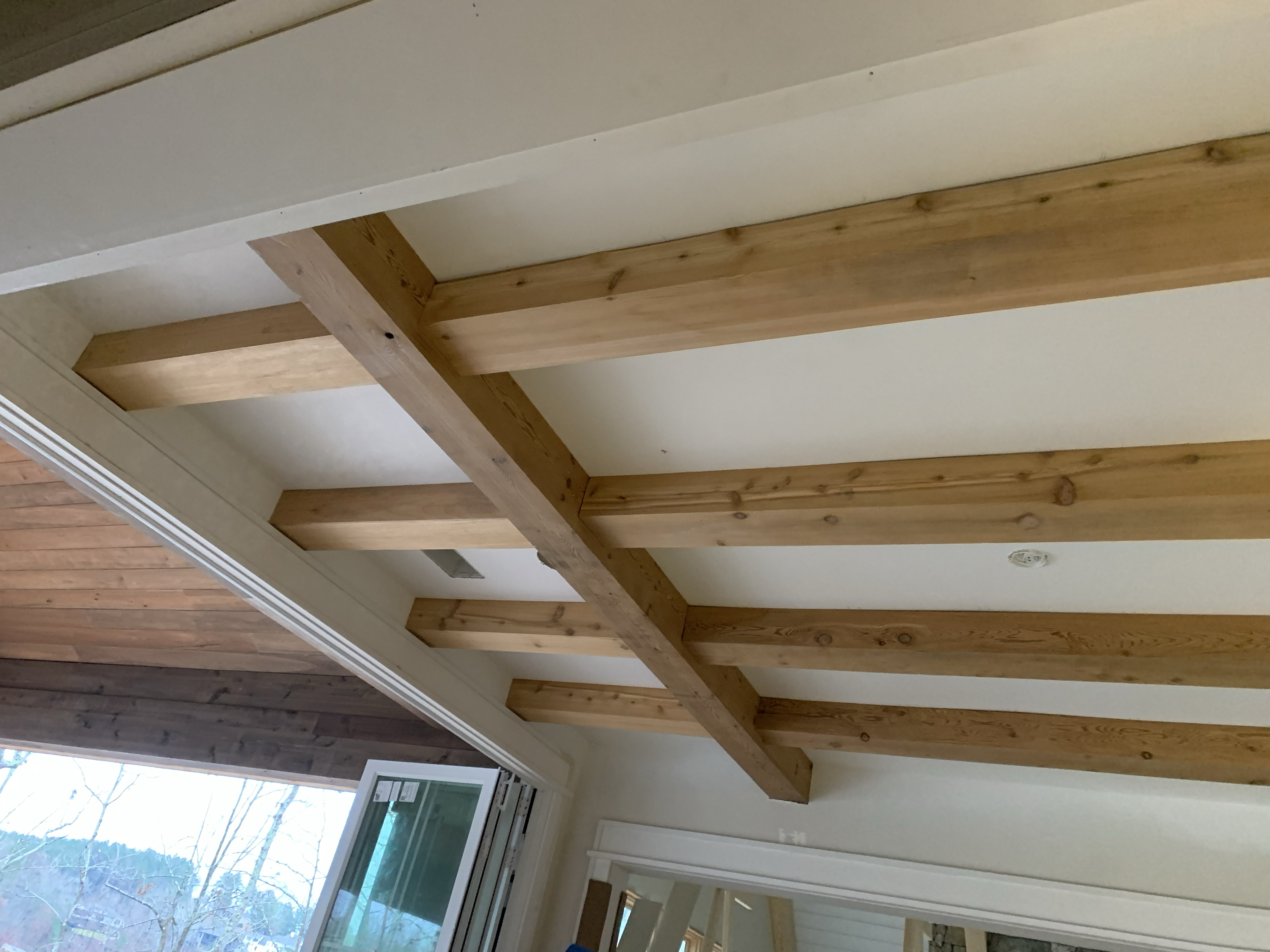 LB Master Carpentry LLC logo