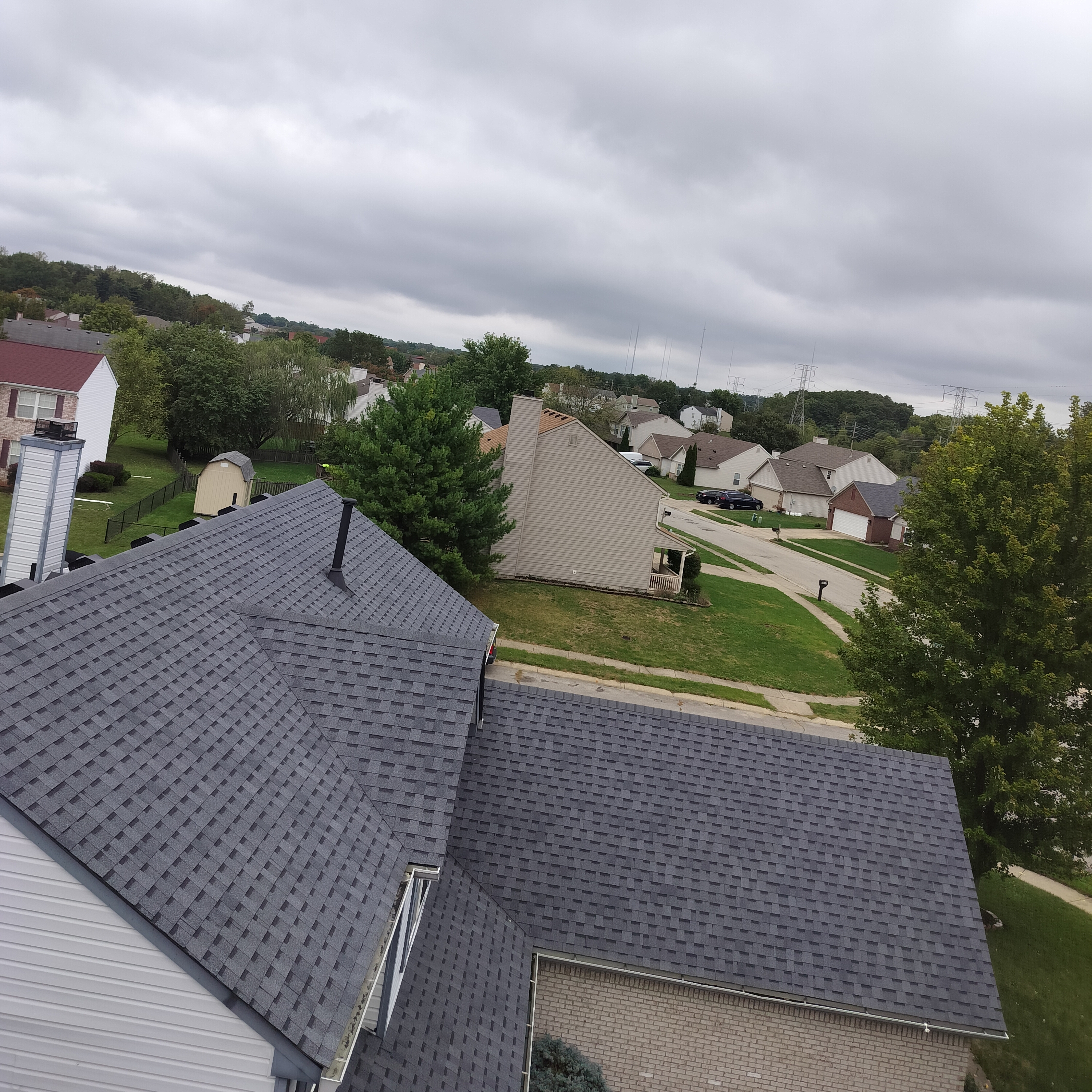 High Quality Roofing logo