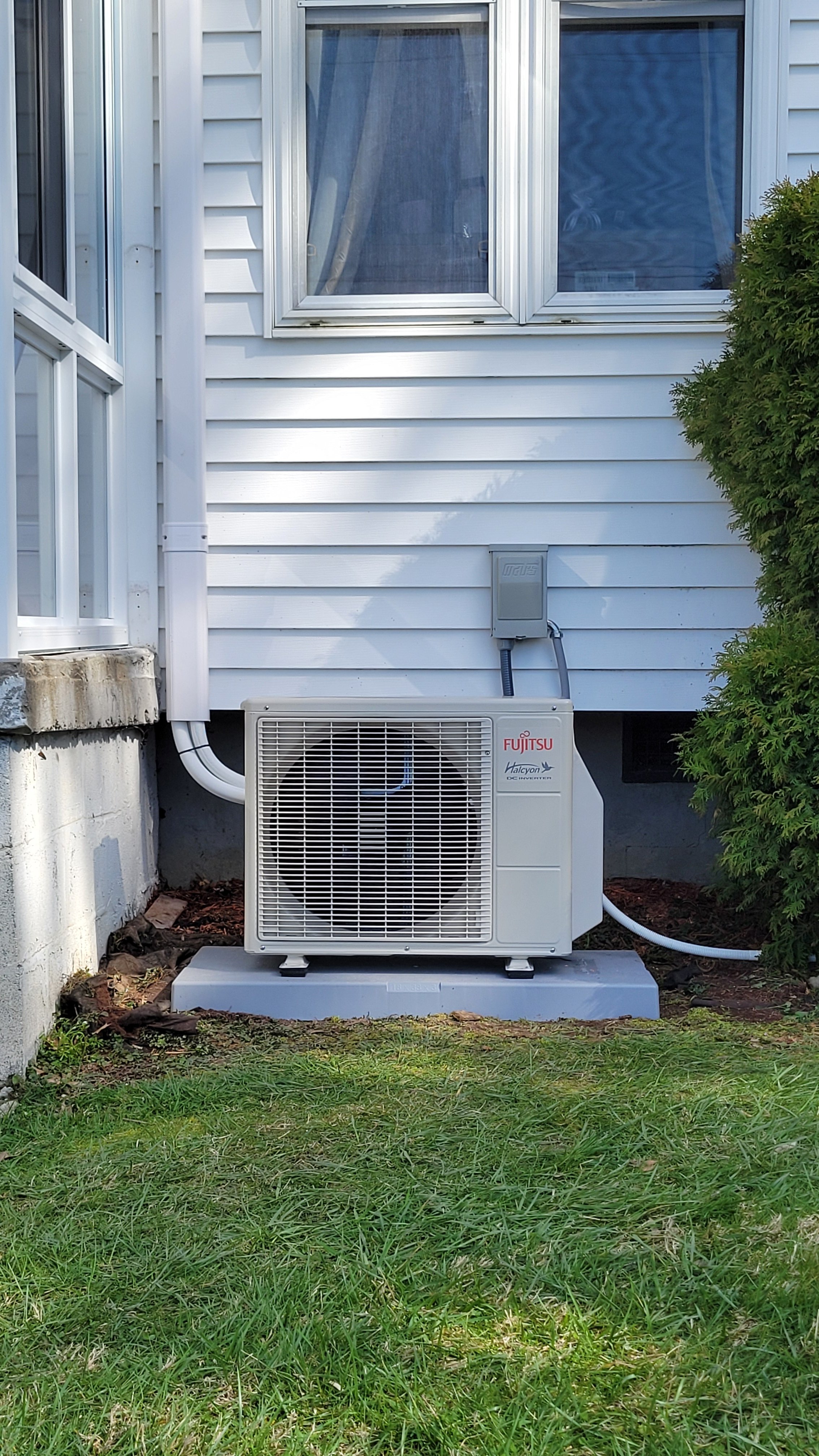 Logo for B & L Heating & Cooling