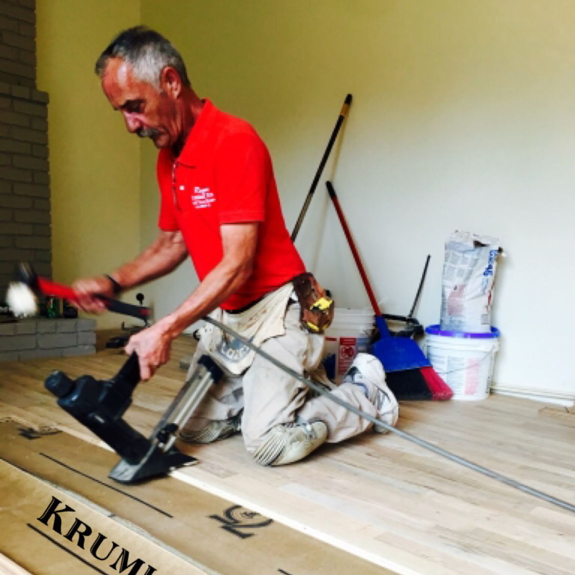 Logo for Krumlauf Floors