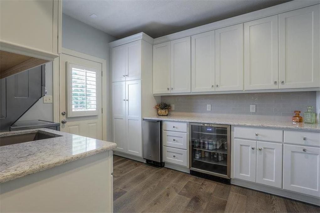 Avatar for ARMSTRONG KITCHENS