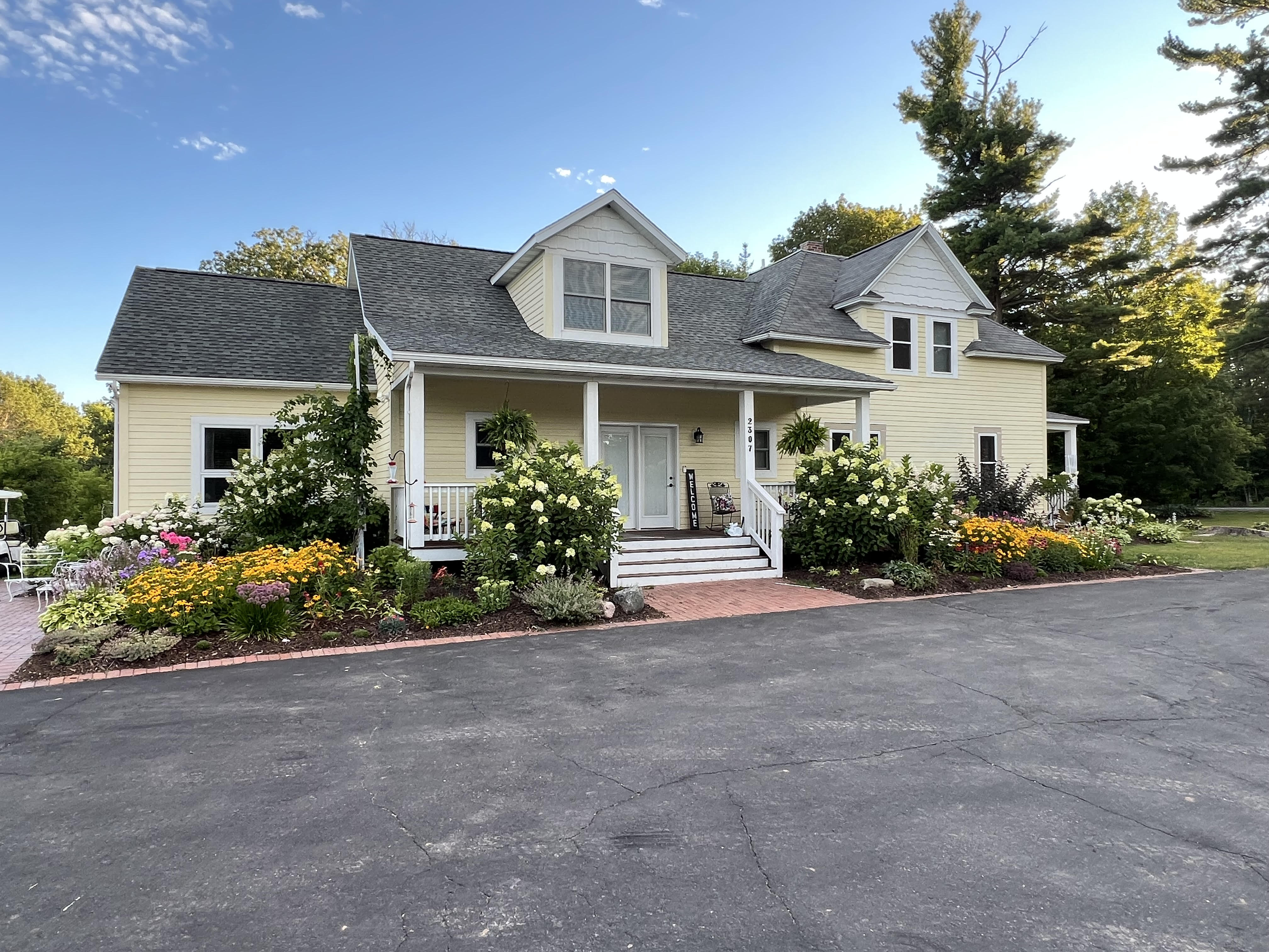 Avatar for Murphy's Lawn & Landscape