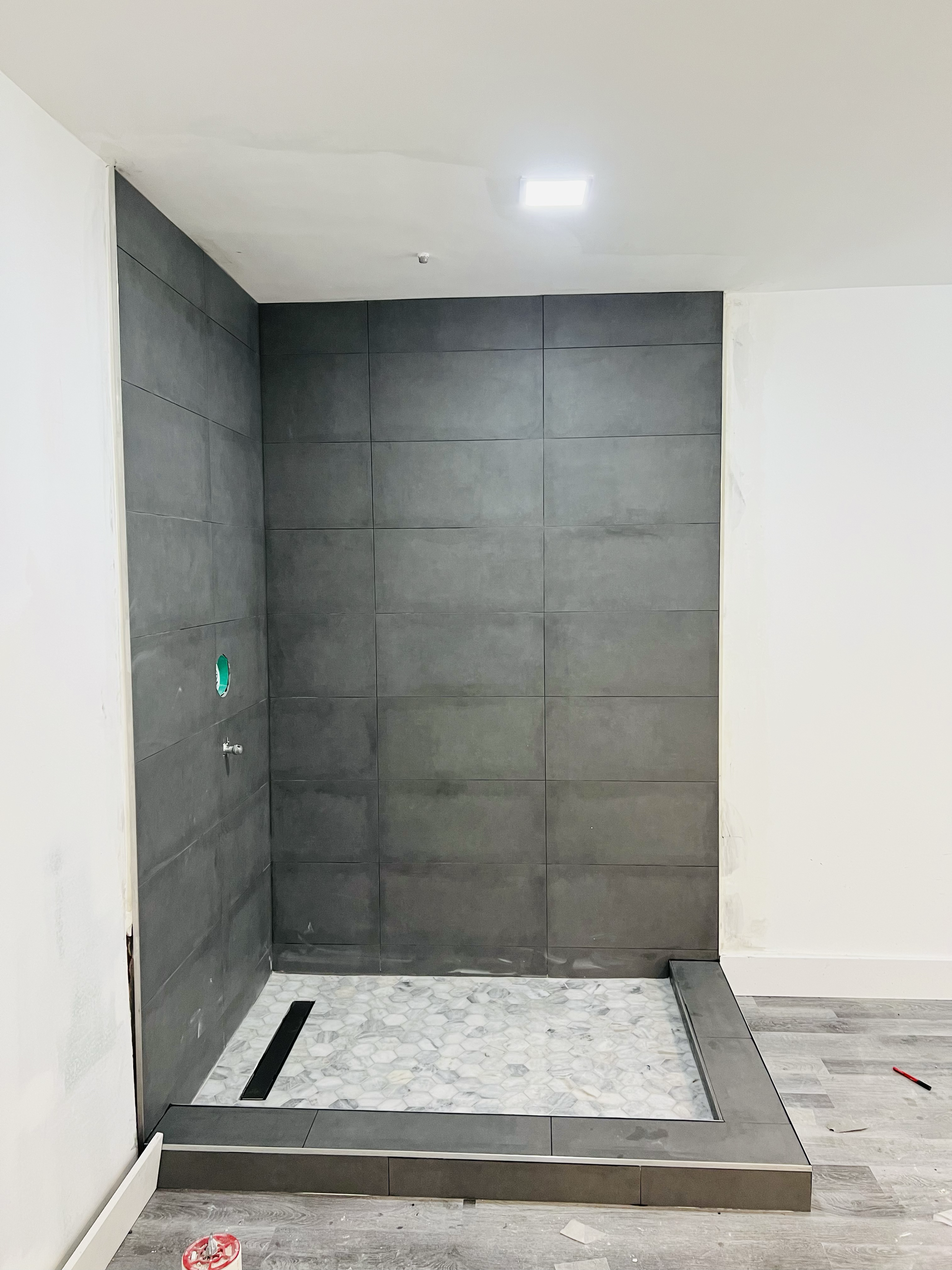 Avatar for MJ VALLE CORP