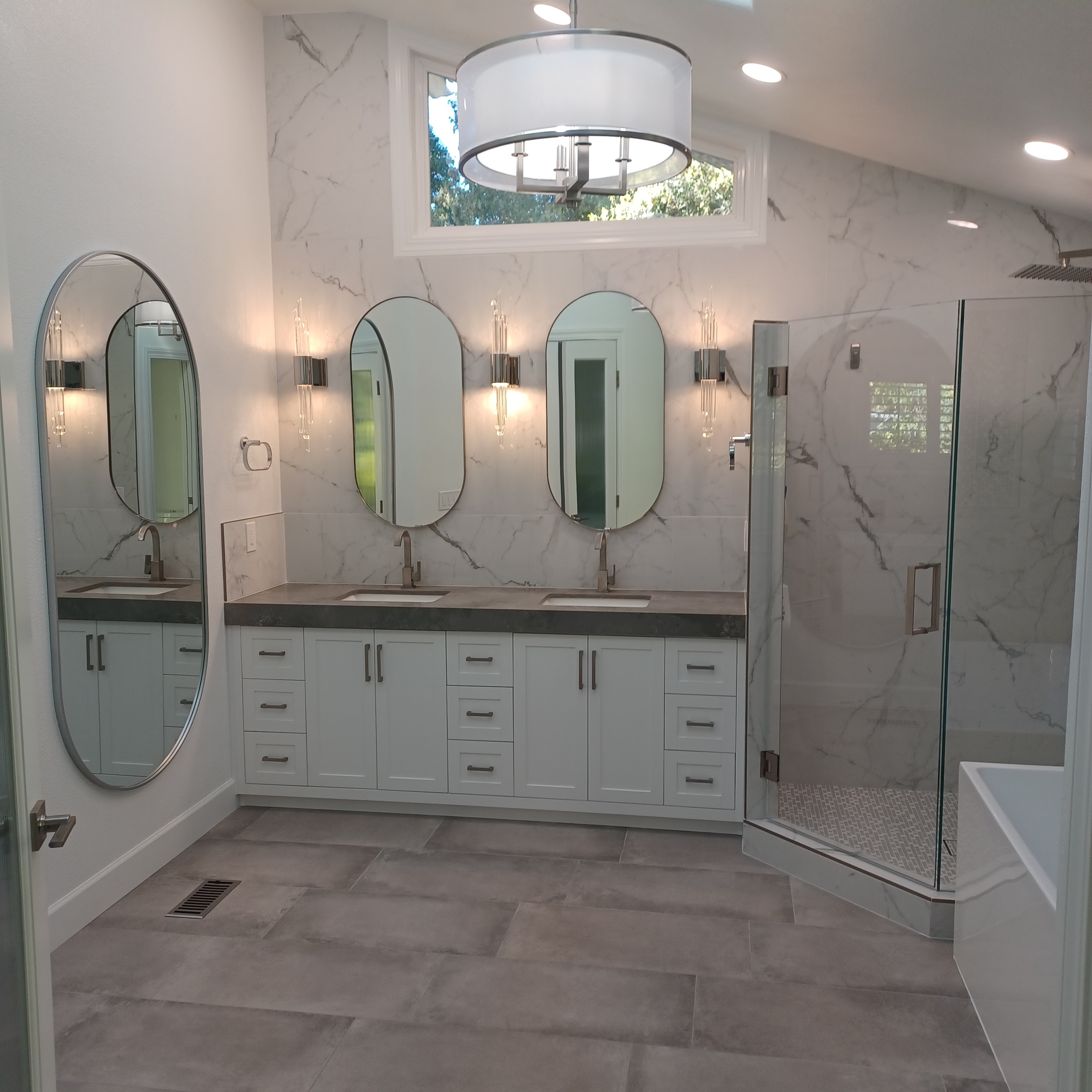 Juan Castro Tile logo