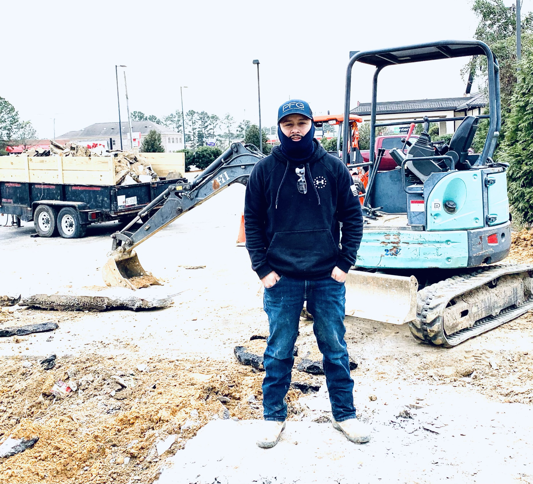 Gonzalez Home Improvement logo