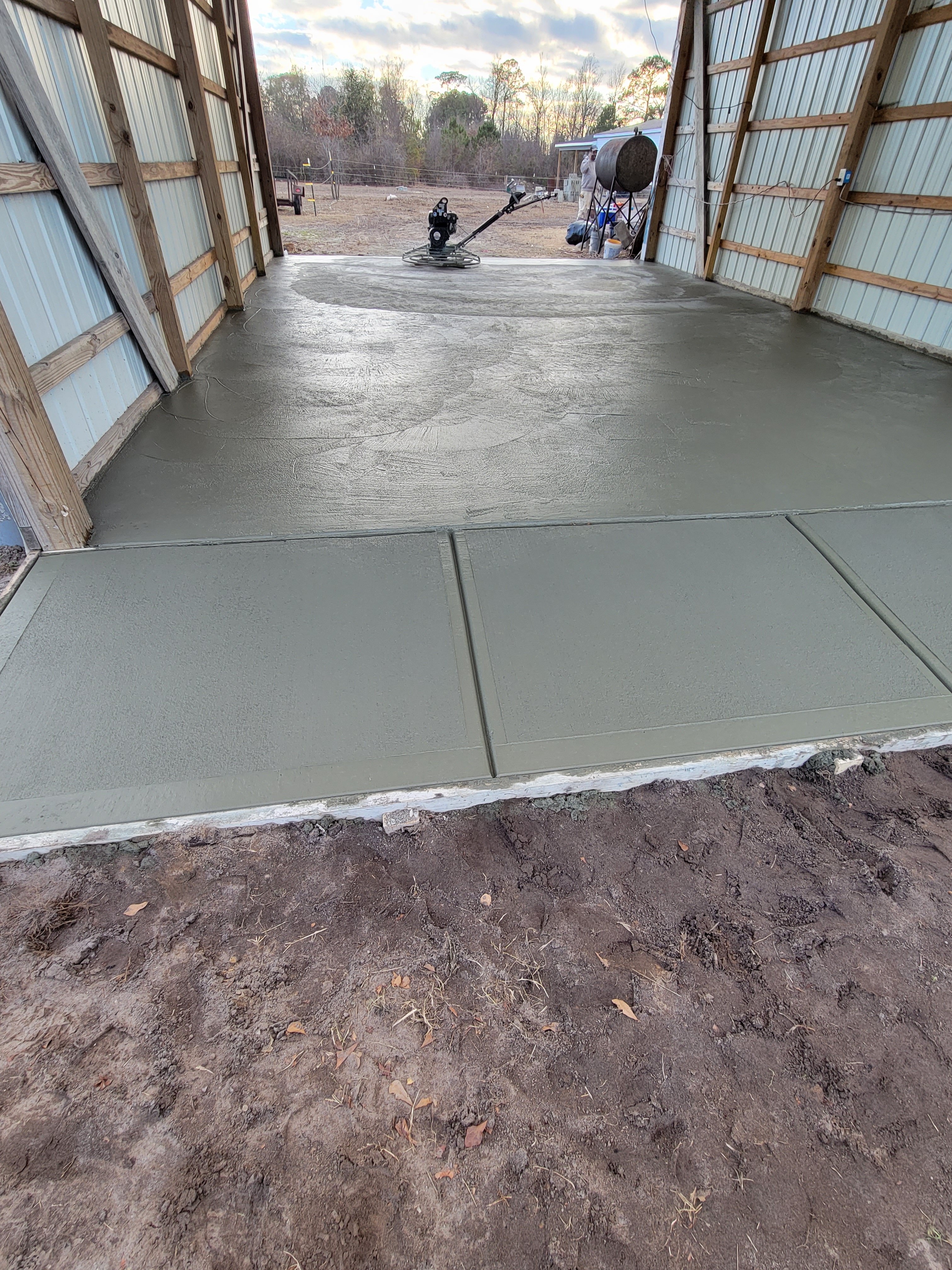 Avatar for Ronnie's Concrete