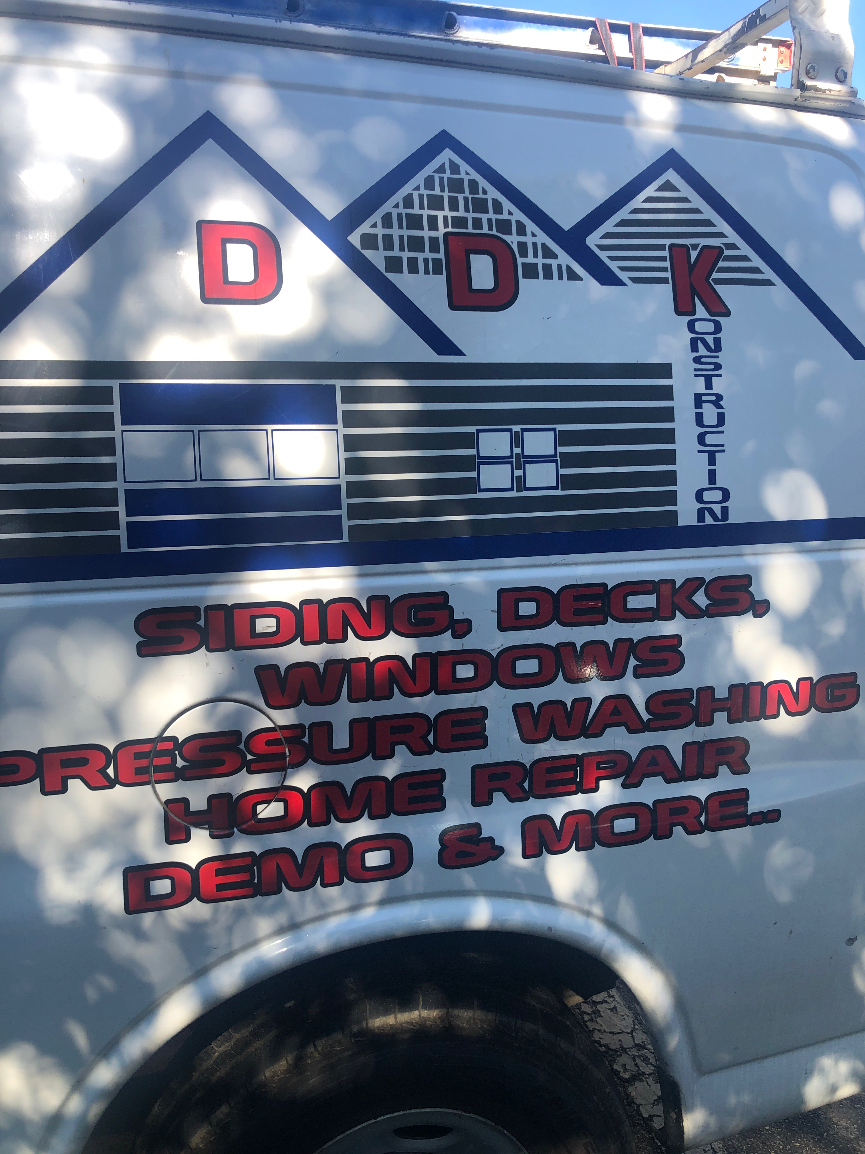 Logo for DDK Construction