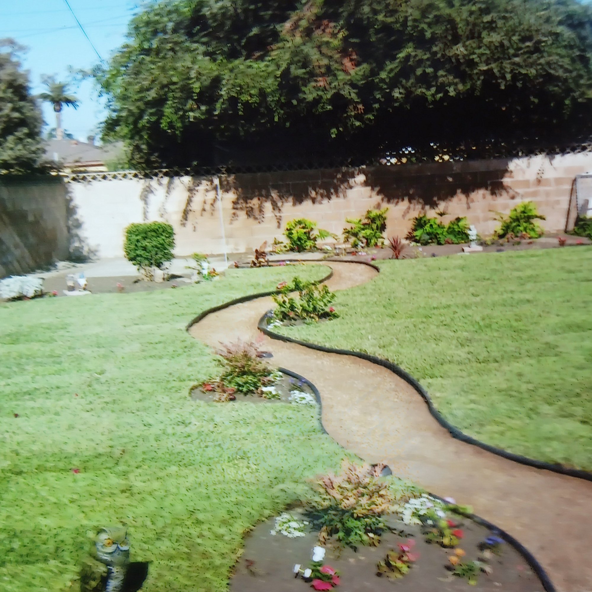 Avatar for Bellflower Landscaping