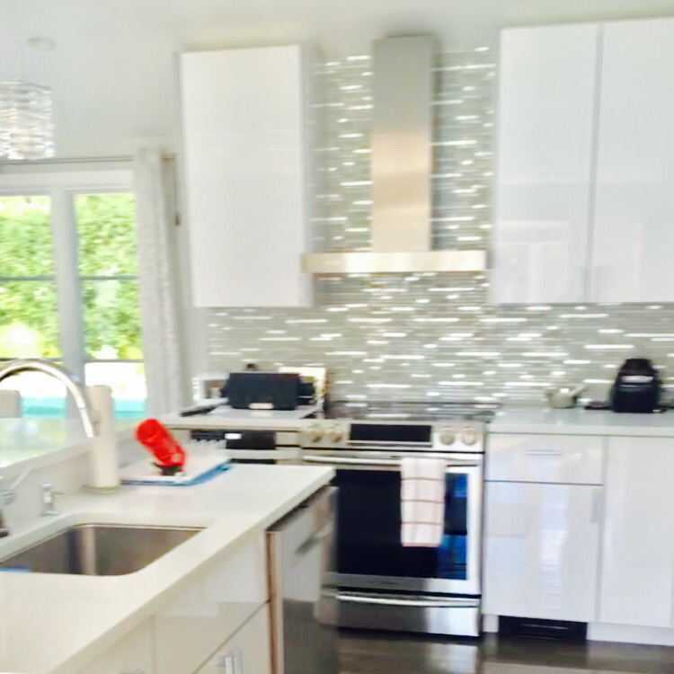 Logo for Stella's Cleaning Company