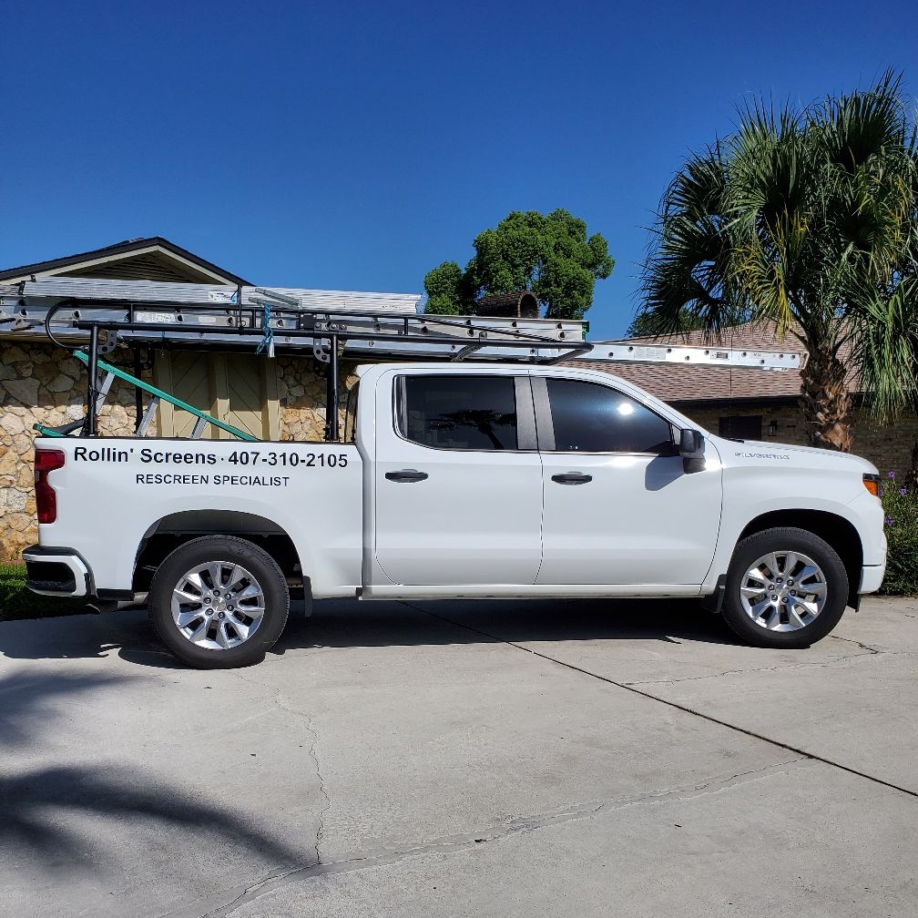 Logo for Rollin'ScreensLLC