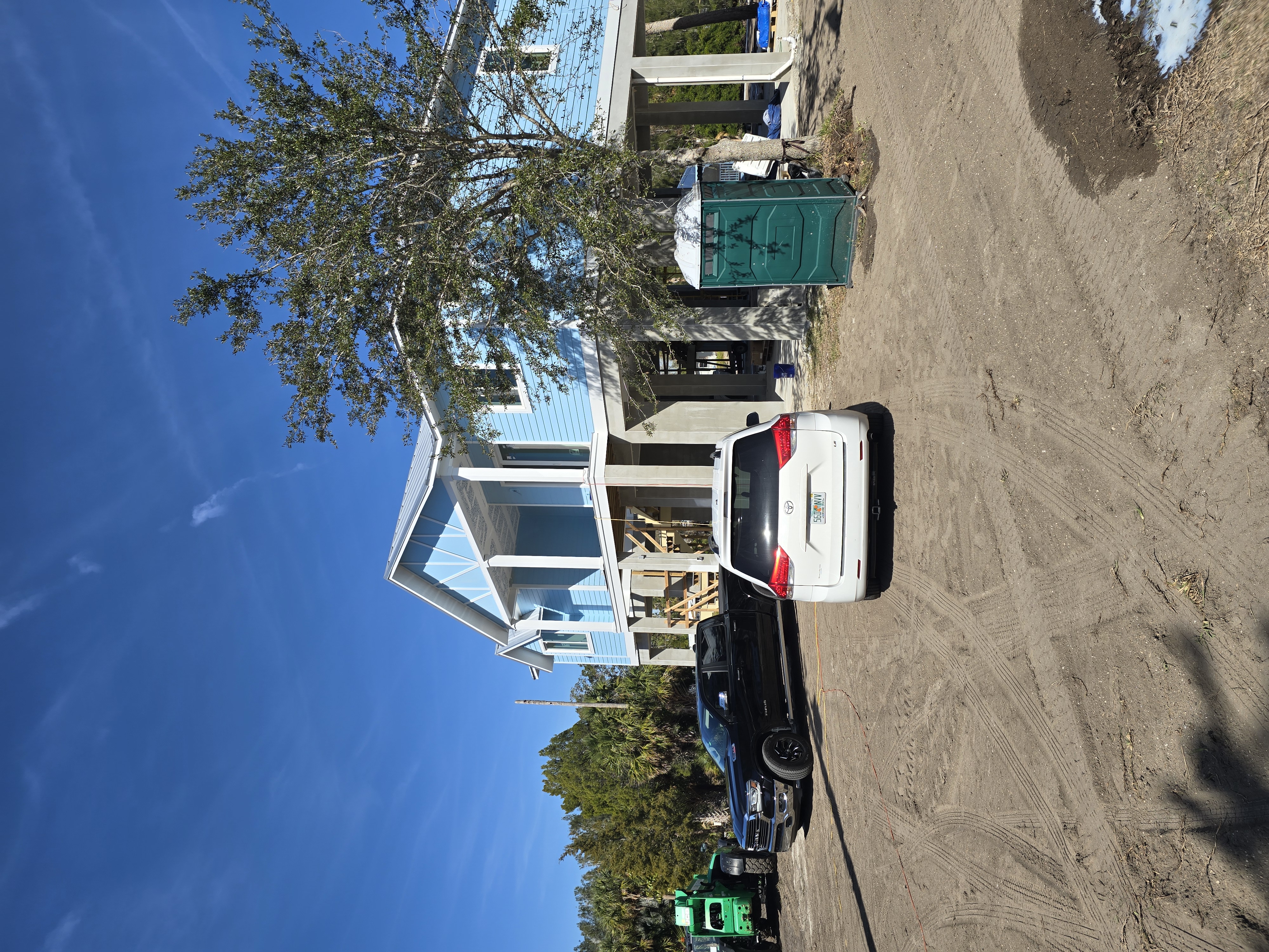 Safer Grounds Construction LLC. logo