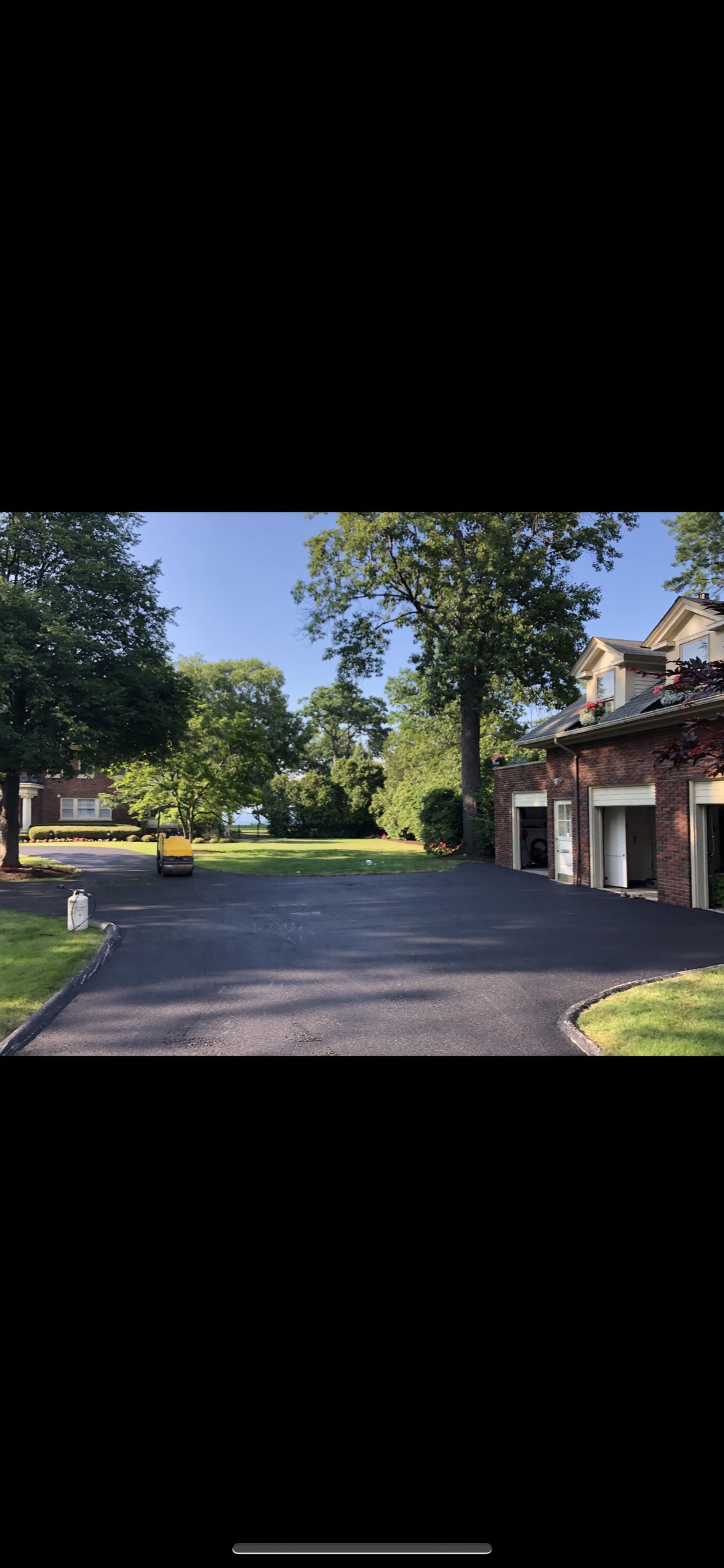 Logo for Paramount Paving LLC