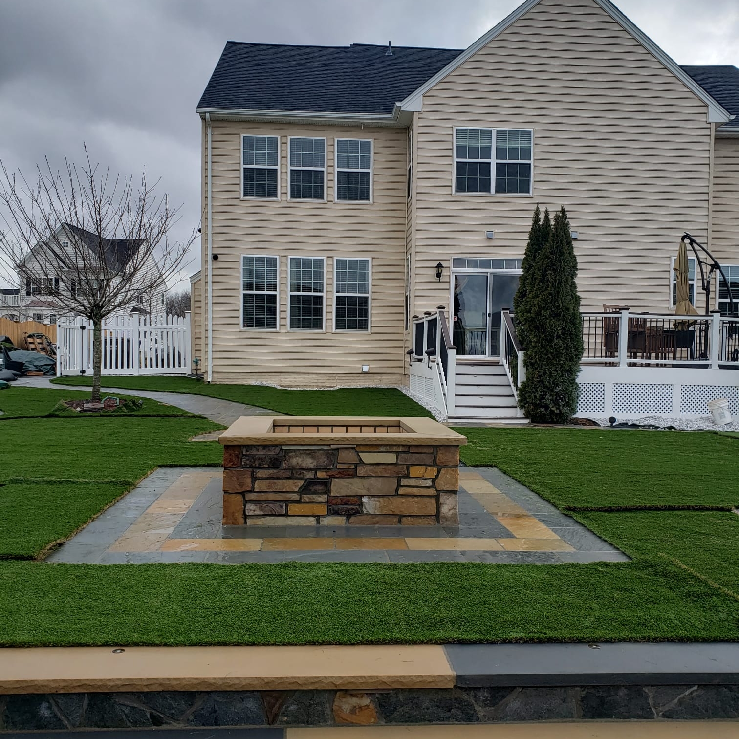 Logo for Horizon Landscaping Designs LLC