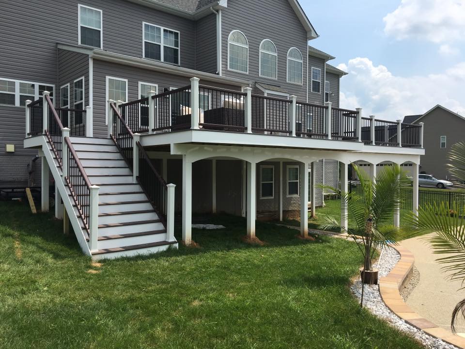 Logo for Russett Deck Professionals Inc