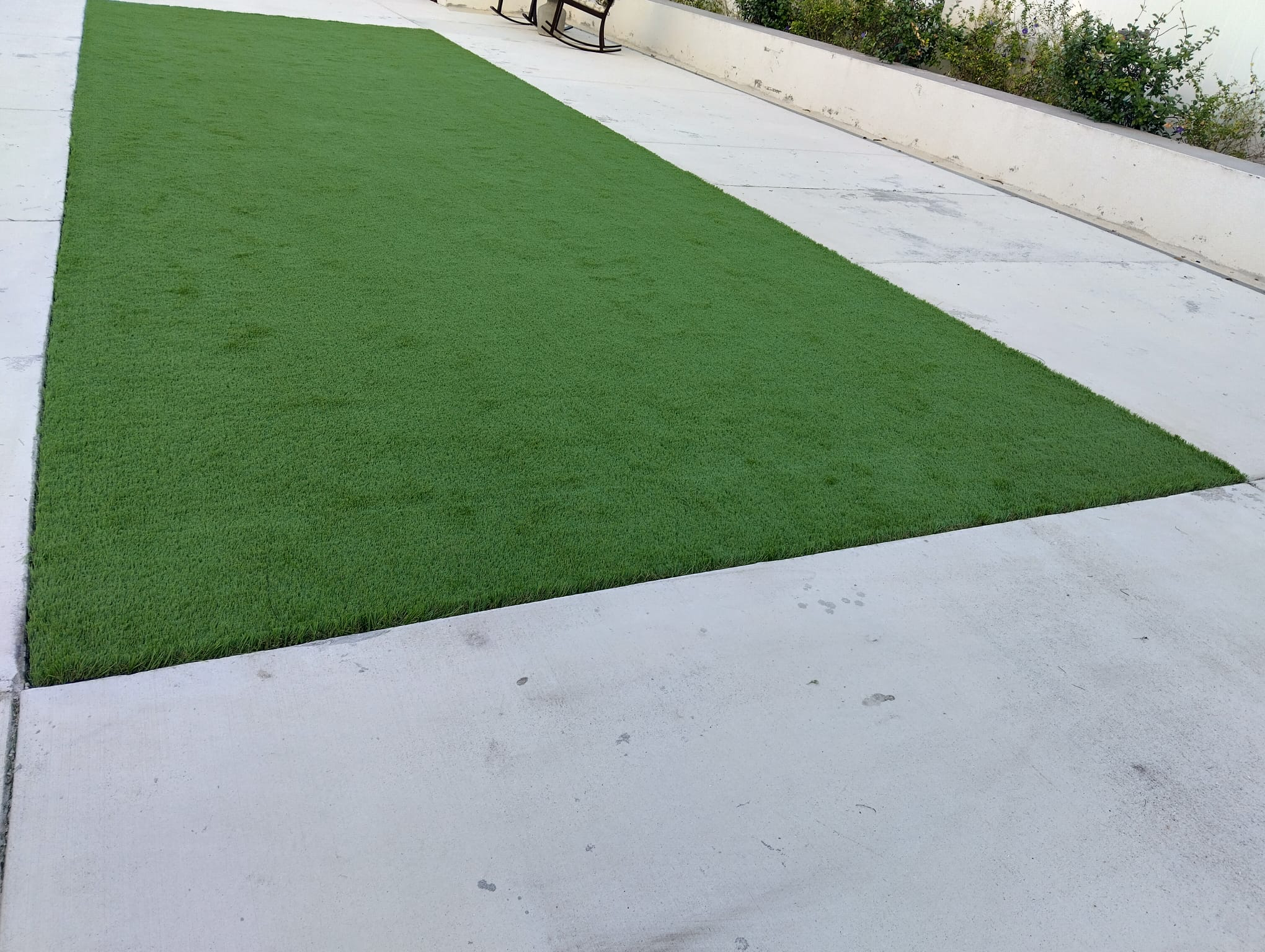 Logo for Edgar Gonzalez Landscaping Services