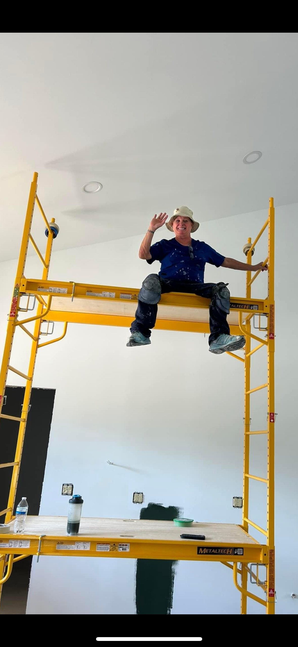 Jalo Paint and Design logo