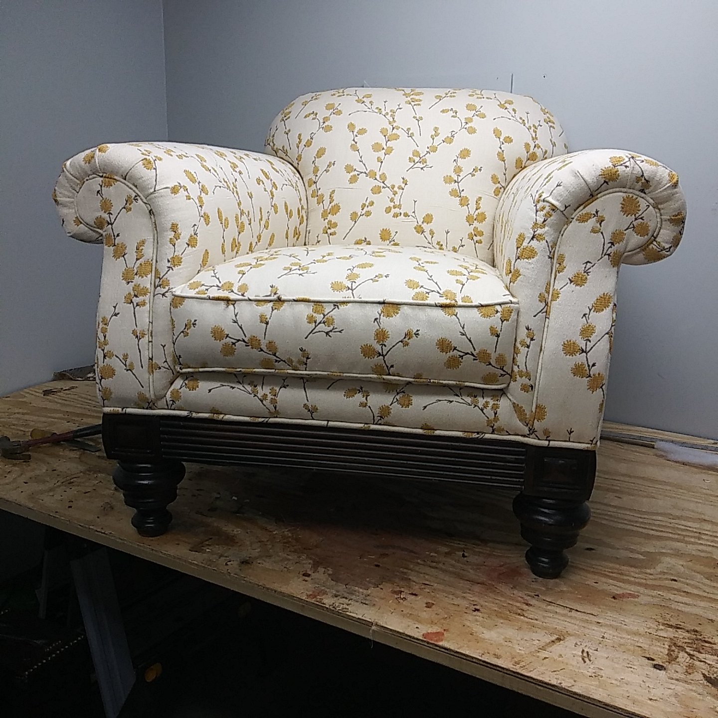 Logo for O'harro Furniture Repair