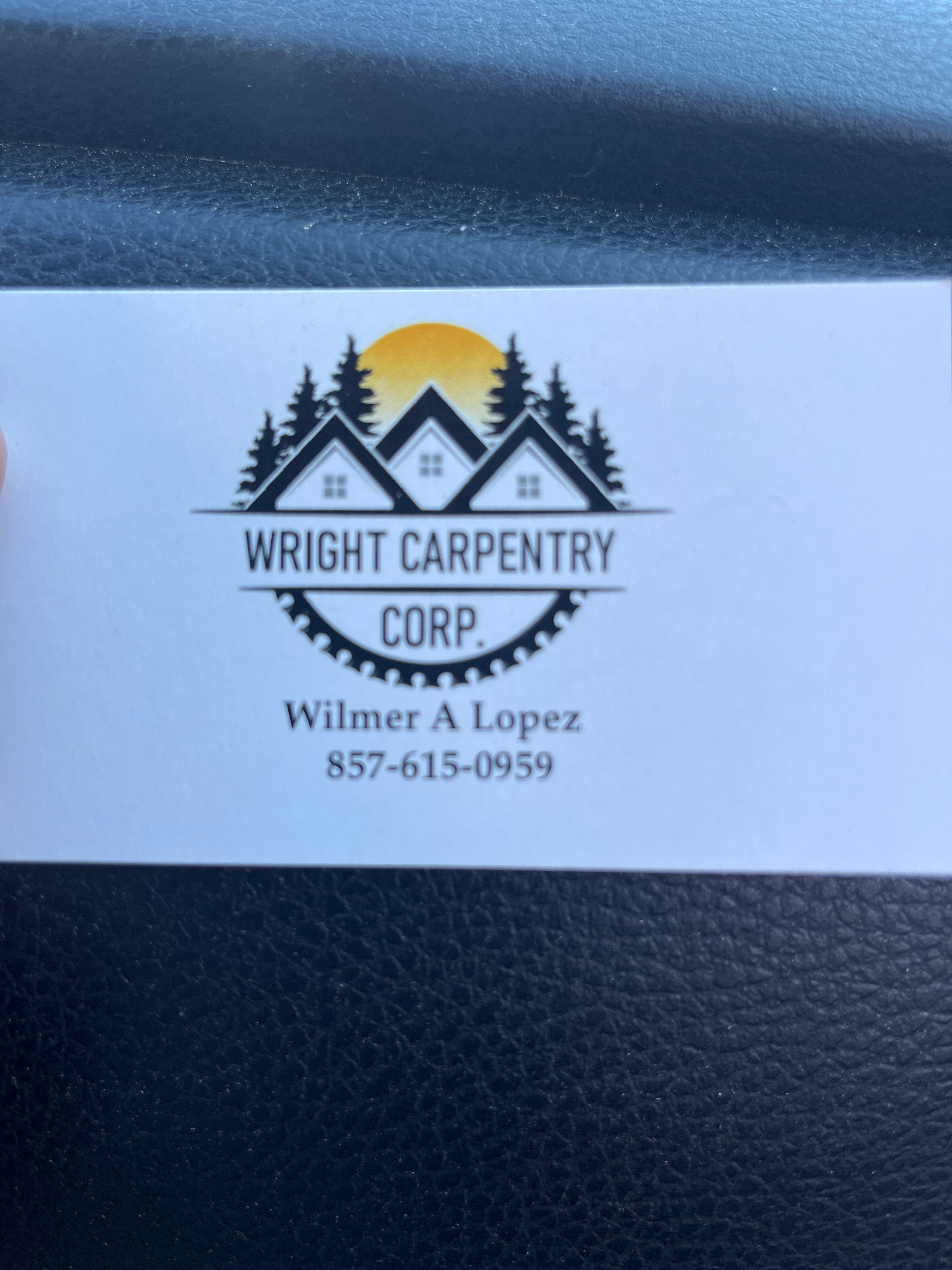 Wright Carpentry Corp logo