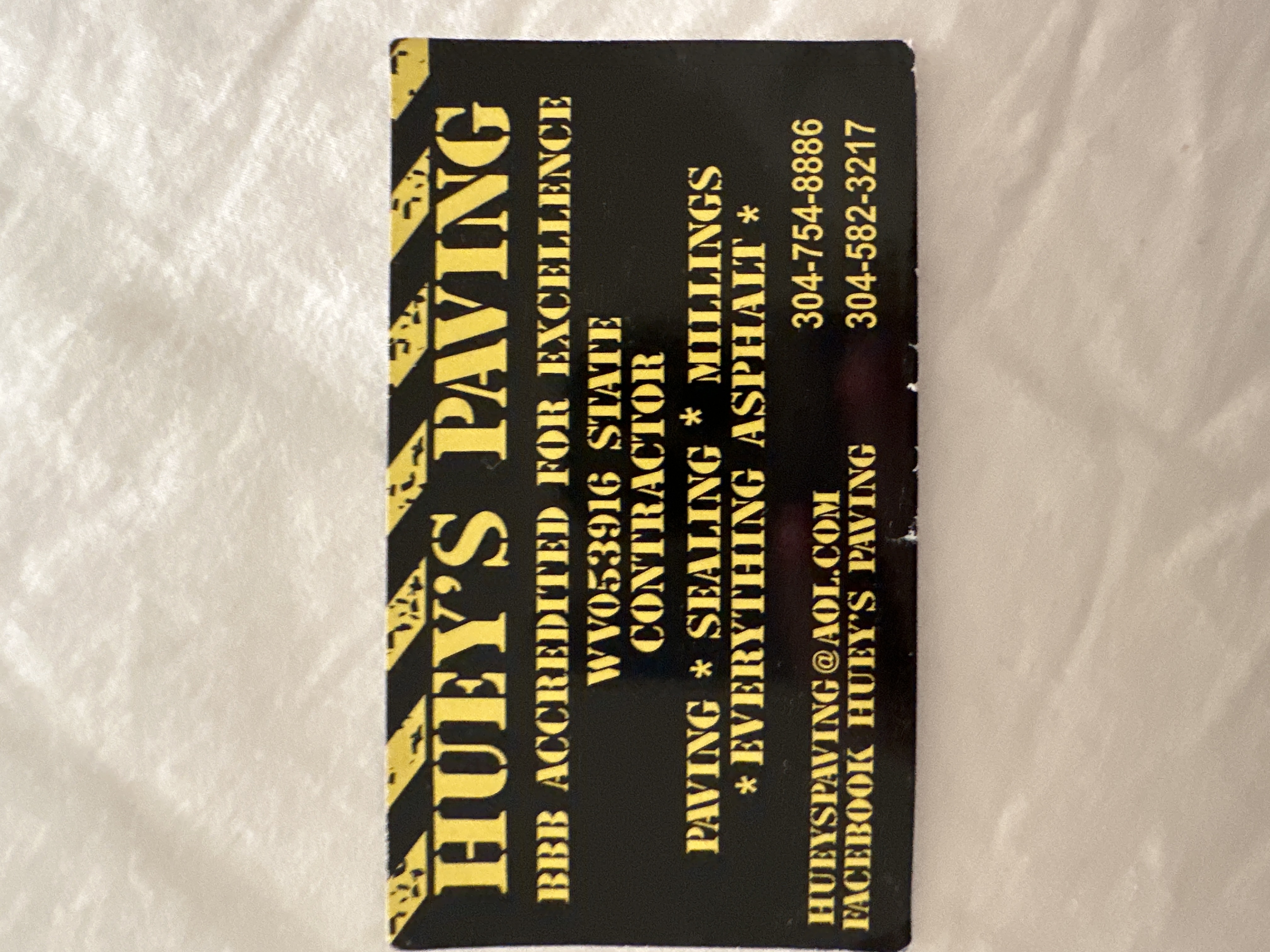 Huey's Paving LLC logo