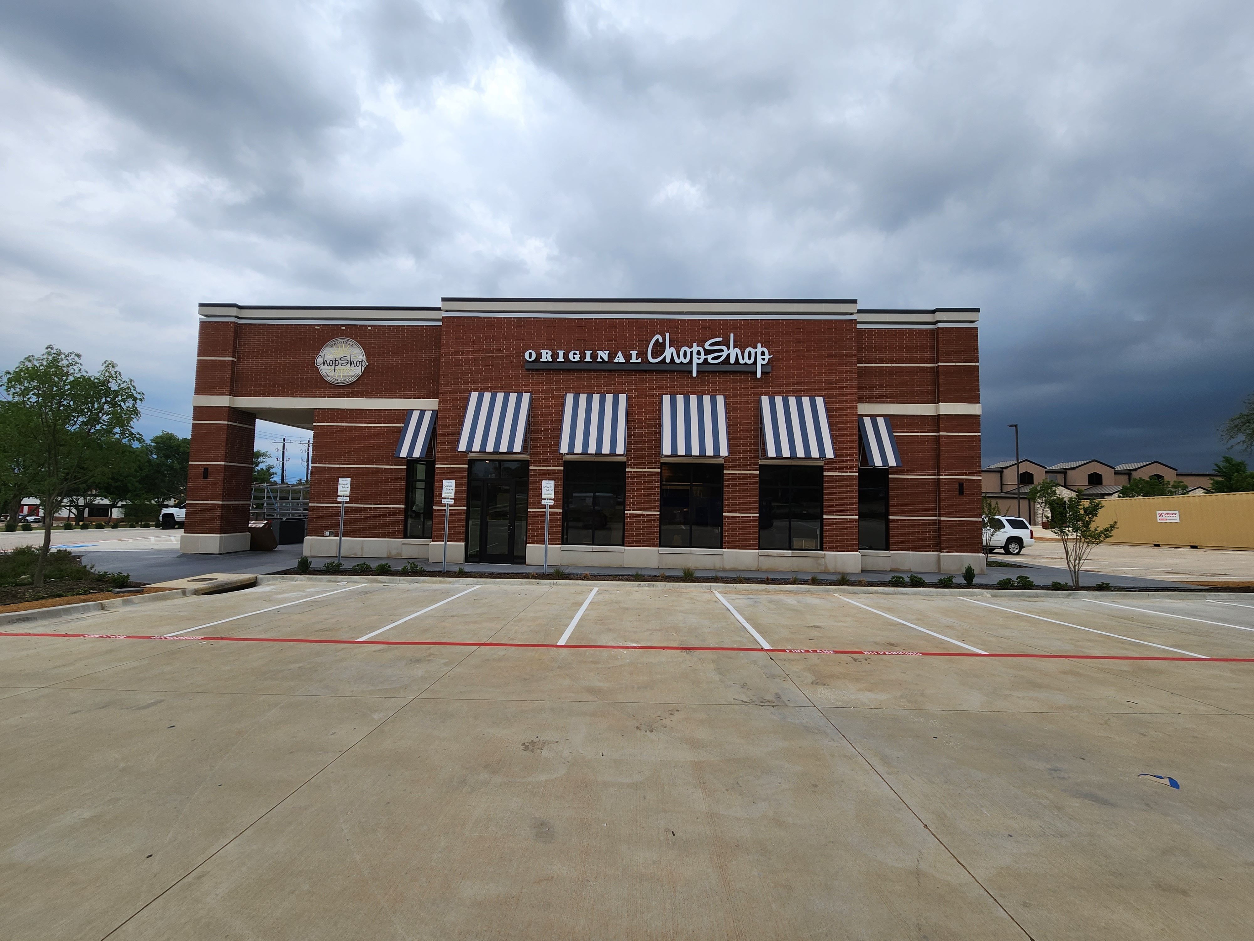 NOVA QUALITY BUILDS LLC logo