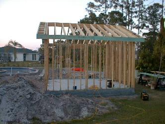 D.E.C. Builders, LLC logo