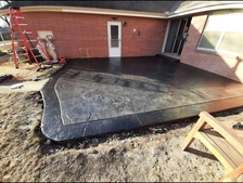 Hunters Remodeling and Concrete Design logo