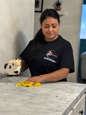 Logo for almanza's cleaning services