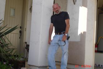 Laszlos Plumbing logo