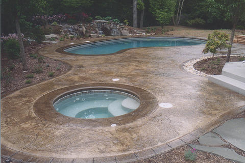 Traditional Patio with underground hot tub
