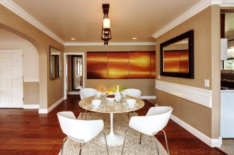 Modern Dining Room with white modern style chair
