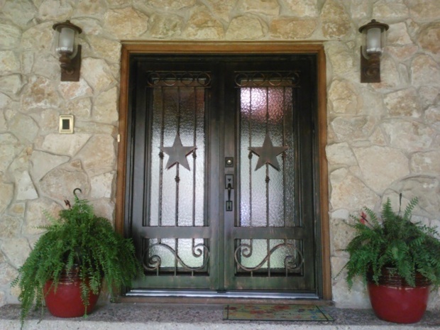 Southwestern Home Exterior in Fort Worth country