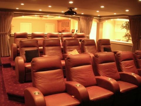 Traditional Home Theater with leather theater seats