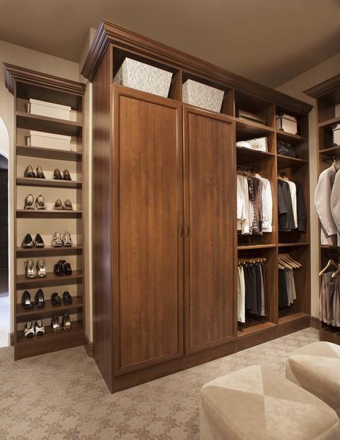 Traditional Closet with off white painted walls