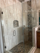 T & D Tile LLC logo
