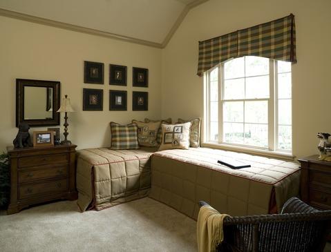 Traditional Bedroom with neutral crown moudling