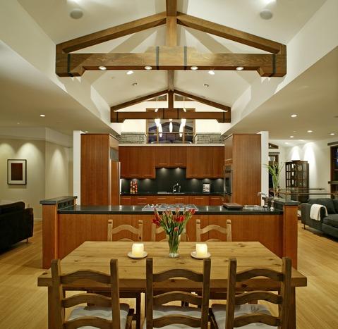 Traditional Kitchen with under cabinet lighting