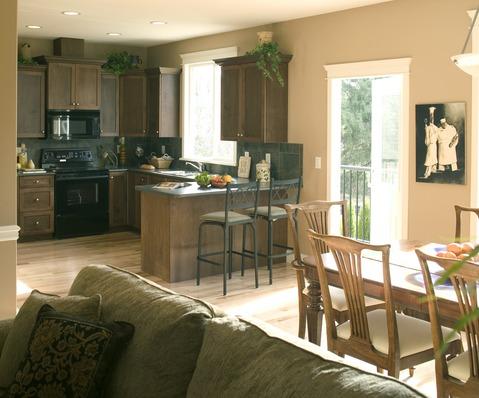 Traditional Kitchen with white window crown moulding