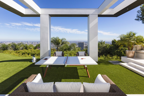 Modern Patio with ping pong table