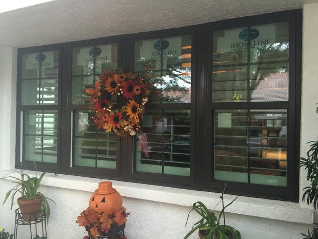 Colonial Home Exterior In Tampa White Stucco Siding Colonial Home Exterior In Tampa White Stucco Siding
