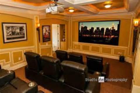 Traditional Home Theater with leather theater seats